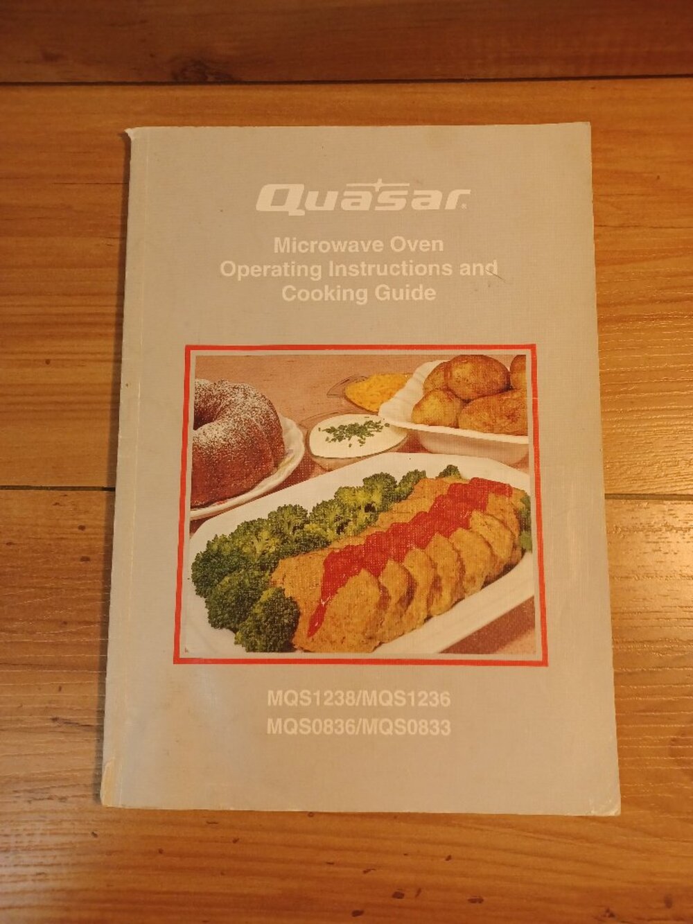 Vintage 1993 Quasar Microwave Cooking